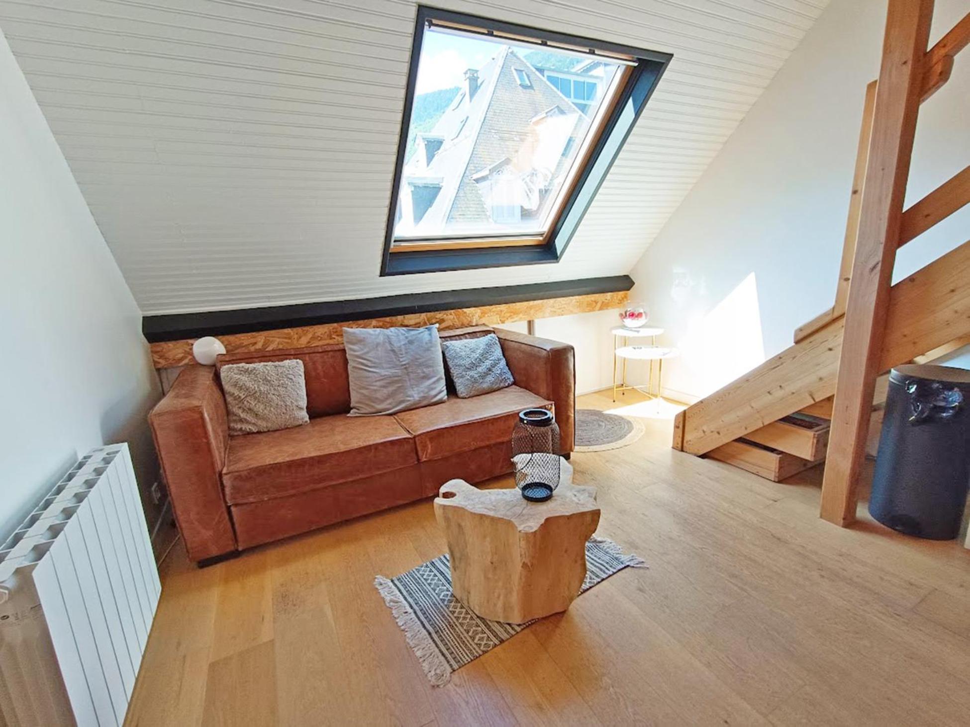 شقة Le Nid De Juliette, T3 Duplex, Parking, Cave Bagnères-de-Luchon المظهر الخارجي الصورة